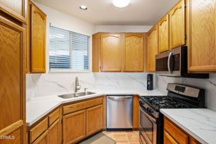 Condominium, 2913 Antonio dr, Camarillo, CA 93010 - 3