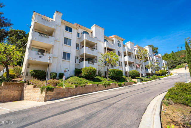 Condominium, 2913 Antonio dr, Camarillo, CA 93010 - 1