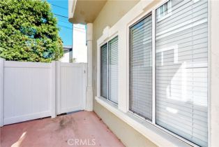 Condominium, 2209 Robinson st, Redondo Beach, CA 90278 - 5