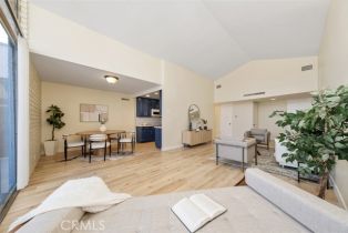 Condominium, 11044 Ophir dr, Westwood, CA 90024 - 9