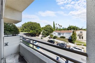 Condominium, 10475 Ashton ave, Wilshire Corridor, CA 90024 - 19