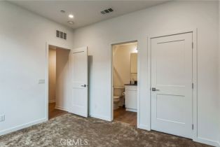 , , Tustin, CA 92780 - 5