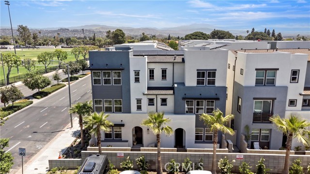 , , Tustin, CA 92780 - 1